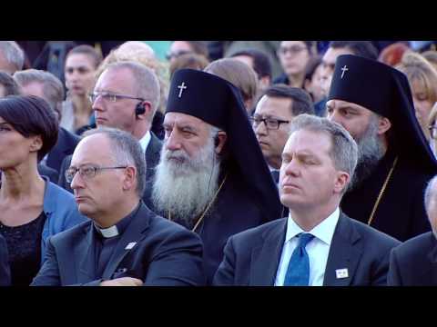 საქართველოს პრეზიდენტმა და რომის პაპმა პრეზიდენტის სასახლეში მოწვეულ სტუმრებს სიტყვით მიმართეს